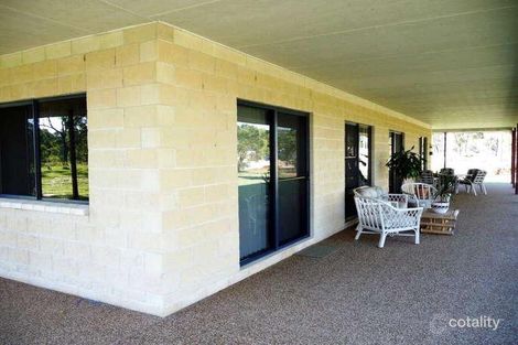Property photo of 45 Gunsynd Grove Branyan QLD 4670