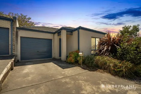 Property photo of 11/120 Ahern Road Pakenham VIC 3810