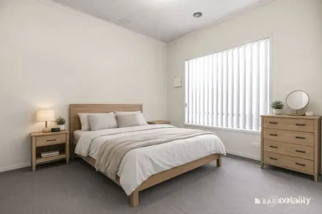 Property photo of 11/120 Ahern Road Pakenham VIC 3810