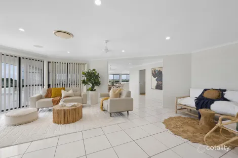 Property photo of 27 Riverleigh Drive North Mackay QLD 4740