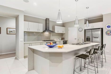 Property photo of 2 Matlock Court Eynesbury VIC 3338
