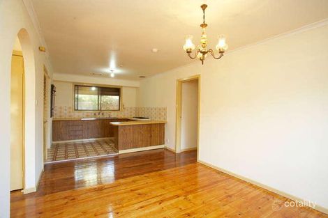 17 Kinterbury Dr, Kings Park, VIC 3021