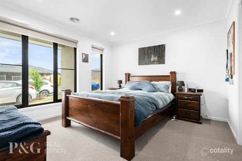 Property photo of 77 Athletic Circuit Clyde VIC 3978