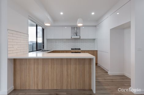 Property photo of 35 Kangaroo Road Craigieburn VIC 3064