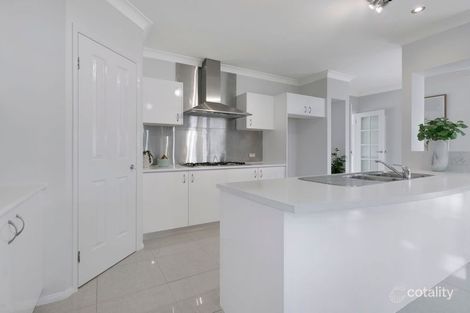 Property photo of 12 Lightwood Place Sinnamon Park QLD 4073