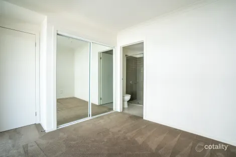 Property photo of 211/40 Bush Boulevard Mill Park VIC 3082