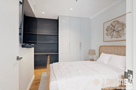 Property photo of 1801/1 William Street Melbourne VIC 3000