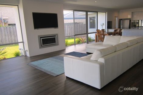 37 Portofino Cres, Pelican Point, WA 6230