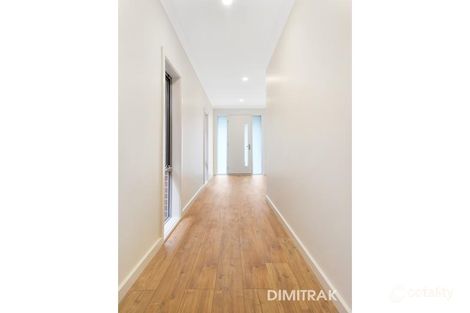 Property photo of 27 Broadford Crescent Findon SA 5023