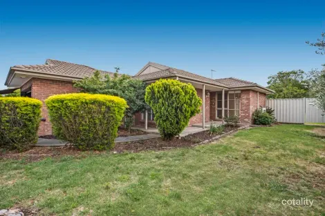 24 Coolabah Gr, Berwick, VIC 3806