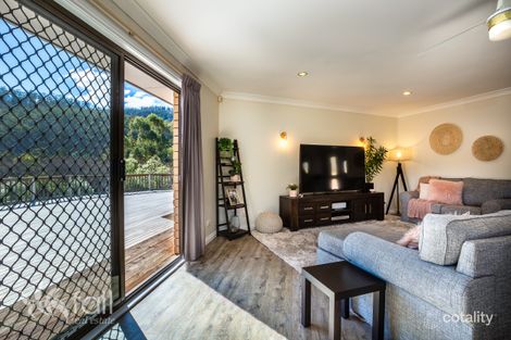 Property photo of 9 Ayres Court Cambridge TAS 7170