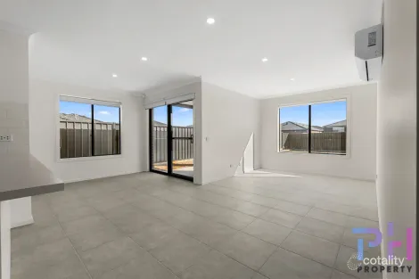 Property photo of 5 Sendock Parade Huntly VIC 3551