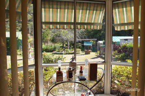 11 Spion Kopje Rd, Bright, VIC 3741