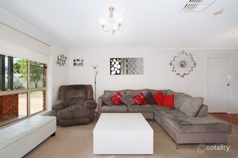 Property photo of 2 The Grange Hillvue NSW 2340