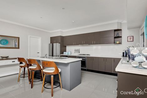 Property photo of 3/7 Toolondo Close Caroline Springs VIC 3023