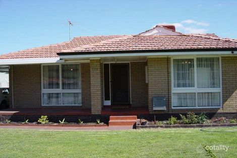 221 Eudoria St, Gosnells, WA 6110