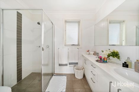 Property photo of 4 Hilda Kincaid Crescent Macgregor ACT 2615