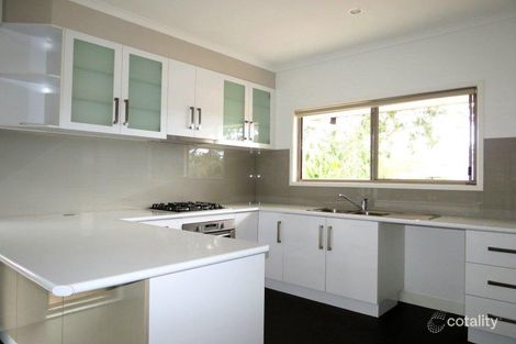 Property photo of 3 Michelle Place Emerald QLD 4720
