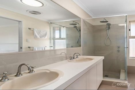 Property photo of 4 Doon Court Kinross WA 6028