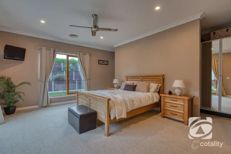 Property photo of 13A Caserta Drive Berwick VIC 3806