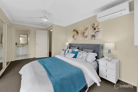 Property photo of 2/184 Greenacre Drive Arundel QLD 4214