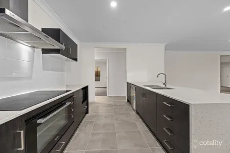 Property photo of 21 Highfield Street Bundamba QLD 4304