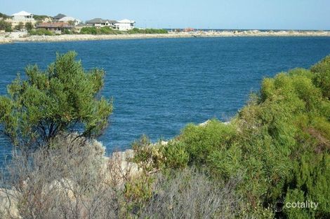 Property photo of 4 Captain Court Wannanup WA 6210