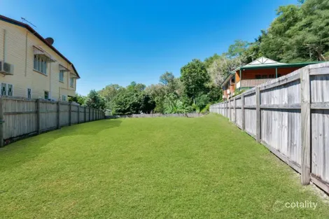 5 Hillside Cl, Aeroglen, QLD 4870