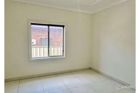 Property photo of 4 Lake Avenue Cringila NSW 2502