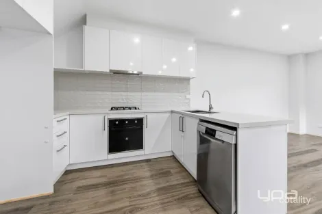 Property photo of 1/1 McRae Avenue St Albans VIC 3021