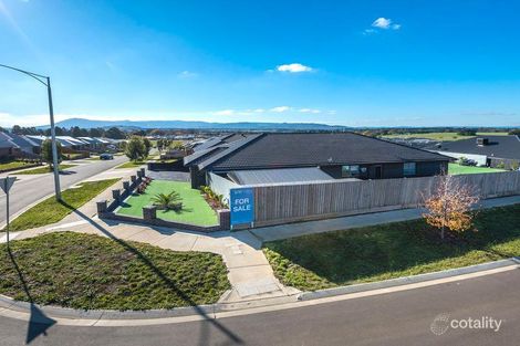 Property photo of 22 Gordon Boulevard Gisborne VIC 3437