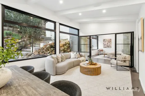 18 George Ave, Crafers West, SA 5152