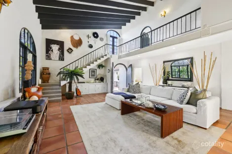 Property photo of 2 Bellview Crescent Ashmore QLD 4214