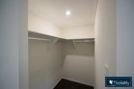 Property photo of 28 Howe Circuit Logan Reserve QLD 4133