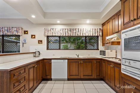 Property photo of 15 Googie Crescent Eight Mile Plains QLD 4113