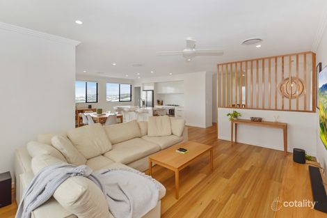 Property photo of 9 Bathgate Close Spring Mountain QLD 4300