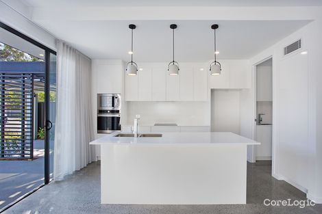 Property photo of 2/79 Petrel Avenue Mermaid Beach QLD 4218