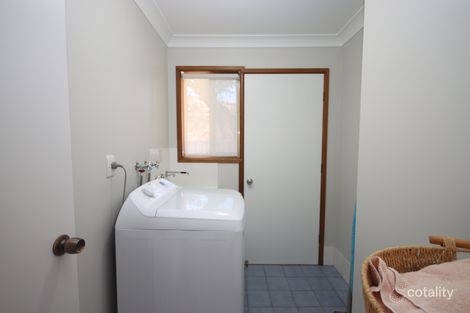 Property photo of 4 Lockett Place Tolland NSW 2650