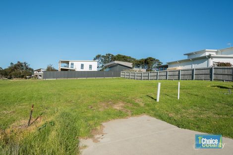 22 Norfolk Rise, San Remo, VIC 3925