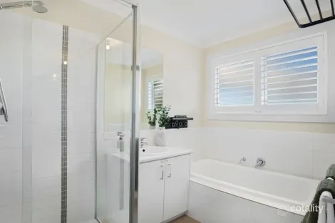 Property photo of 60 Mahoneys Road Forest Hill VIC 3131