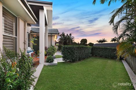 Property photo of 9 Oceanside Close Bateau Bay NSW 2261