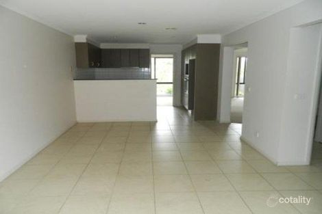 Property photo of 326 Anthony Rolfe Avenue Gungahlin ACT 2912