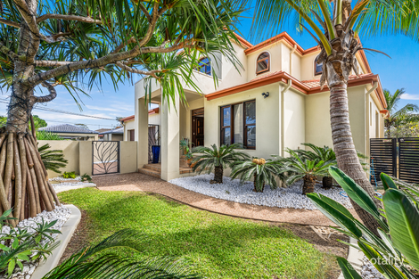 Property photo of 11 Birigun Street Mermaid Waters QLD 4218