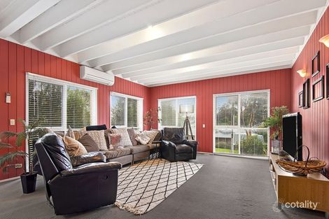 Property photo of 17 The Wallaby Run Chirnside Park VIC 3116