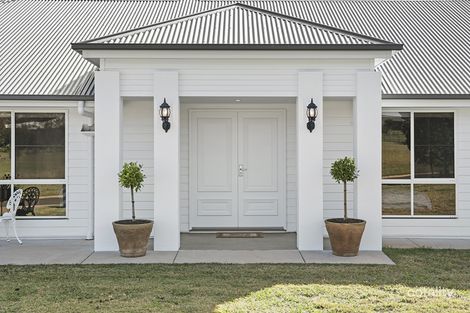 15 Amorosa St, Cabarlah, QLD 4352