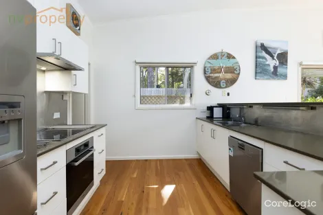 Property photo of 23 Sandpiper Drive Scotts Head NSW 2447