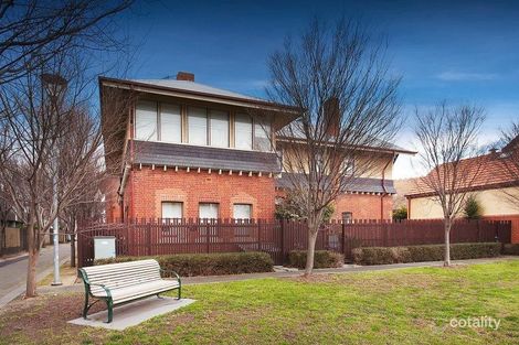 2/10 Manchester Lane, Parkville, VIC 3052