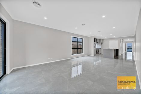 Property photo of 86 Yeungroon Boulevard Clyde North VIC 3978