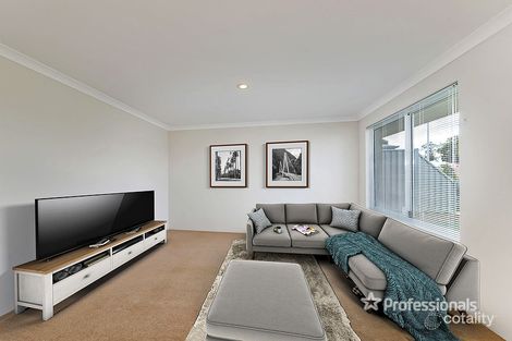 Property photo of 34 Merchant Way Alkimos WA 6038