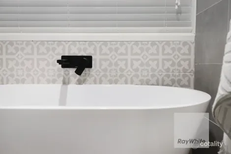 Property photo of 336 Carrick Drive Gladstone Park VIC 3043